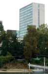 Das 18-stöckige ROCHE-Hochhaus von Archtekt Roland Rohn an der Solitude, 1961