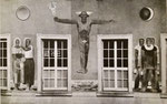 Die Hausfassade der alten Börse mit den Original-Wandbildern von A.H.Pellegrini. Nach dem Abriss wurden Fragmente dieser Bilder in der Einfahrt zum Spiegelhof angebracht, 1937 (siehe nachfolgendes Bild - Fotograf: ?)