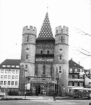 Das Spaletor 1970, links das Salmen-Restaurant