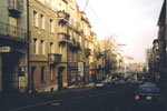 Die Margrethenstrasse mit Blick gegen die Heuwaage vor dem Bau des Waaghofes, 1972