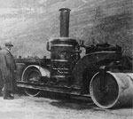 Eine seltene Dampfwalze mit stehendem senkrechtem Kessel in Basel - vermutlich 1905