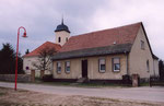 Schulhaus in Schünow (hier hat der Vater gelehrt)