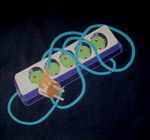 "Spielerisch"_Acryl auf Leinwand_66x65cm_2025