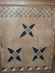 détail d'un motif peint à l'oeuf