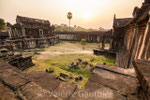 Temple d'Angkor Vat au coucher du soleil (Cambodge)