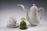 Derya Gelyani Vurusan, Porcelaine et verre ; coll. Musée du verre de Charleroi