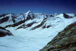 Aletschhorn 4195 m mit Weisshorn 4505 m in der Ferne