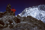 Gipfel Chukhung Ri 5546 m dahinter Nuptse 7879 m Südwand