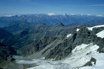 Blick nach Süden bis Monte Viso  3841 m und Gran Paradiso  4061 m