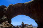 NoThe Window withTurret Arch - Blick durch das Nord-Fenster auf den Turret Arch