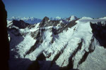 Gr. Grünhorn 4043 m und Aletschhorn 4195 m und Walliser 4000er in der Ferne