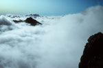 Berge versinken im Wolkenmeer