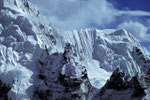 Hängegletscher am Nuptse 7879 m - Tele -