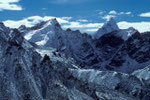 P. 5880 m und Ama Dablam 6856 m, das "Mattterhorn" von Nepal - Tele -