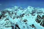 Gipfelblick zum Montblanc 4807 m und Grand Combin 4314 m. 