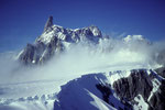 Blick auf Dent du Geant mit Rochefortgrat und Grandes Jorasses