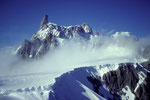 Blick auf Dent du Geant mit Rochefortgrat und Grandes Jorasses