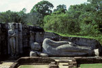 Polonnaruwa  - Gal Vihara ruhender Buddha 14 m lang -