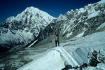 Auf dem Gipfelgrat mit Langtang Lirung 7234 m