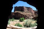 Felsdurchgang im Canyon zu den White House Ruinen