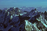 Neue Kletterziele im Meer der Berge des Montblanc