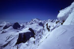 Monte Rosa im Zentrum und am rechten Bildrand das Gipfelkreuz