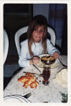Cristiana beim Dessert (..na ja, war auch schon mal besser...!)