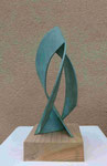 petit bronze vert sur socle bois