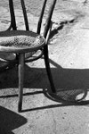 Alter Stuhl, Sperrmüll 1, Foto, schwarzweiß, Enno Franzius