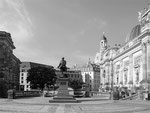 Dresden Kunstakademie und Frauenkirche, schwarzweiß, Foto 1, Enno Franzius