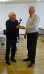 Christian Klein reçoit la récompense de Fritz Kleine pour le "Best in show" des Boulants Brunner unicolore