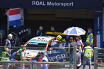 Tom Coronel's auto in de pitbox