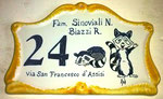 targa ,numeri civici, benvenuti ,ceramica artistica , maiolica