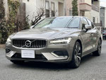 2021 Volvo S60 PHEV recharge INSP  8800km