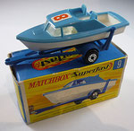 09A Boat and Trailer - Trailer dunkelblau / Boot oben blau mit 8 Aufkleber / aus TP 109