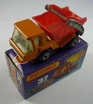 Matchbox 37C Skip Truck gelb Einrichtung grau / Scheiben klar / Container rot