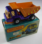 23B Atlas Truck lilablaumetallic-Kipper orange mit Aufkleber / Sitze silber / Scheiben hellgelb / Bodenplatte unbemalt