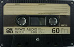 Kassette ORWO CrExtra II K60 (Dessau) / Gehäuse schwarz Oberfläche Rechteckmuster / 5-fach Verschraubung / 4 zeiliger Aufdruck