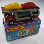 11C Bedford Car Transporter - rot / grau / Verglasung blaugrün / Bodenplatte unbemalt