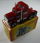 Matchbox 41D Kenworth Continental Aerodyne / rot / Aufdruck schwarz-weiß / gerade - gerade Linie 