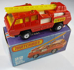 22C Blaze Buster hellrot / Einrichtung weiß / Leiter hellgelb / Scheiben gelb / Bodenplatte schwarz glänzend