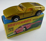 Matchbox 32B Maserati Bora gold / Bodenplatte silbergrau