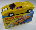 27B Lamborghini Countach gelb / 3 Aufkleber / Scheiben lila / Einrichtung silber / Bodenplatte mattschwarz
