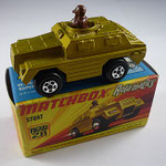 28B Stoat goldmetallic / Bodenplatte schwarz