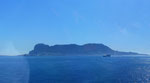 Le rocher de Gibraltar à la sortie du port