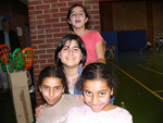 Sourire groupé pour Yasmine, Narjisse, Esma et Ornella!