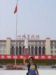 Statue of Mao