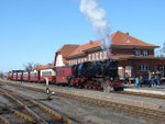 99 2324-4 kurz vor der Abfahrt Richtung Bad Doberan © Maurice Ansorge
