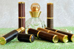 Parfümzerstäuber Gold, mit Zierring, diverse Holzarten - ab CHF 45.00