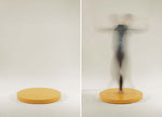 The piece is rotatable with a bearing. A dancer have rotated on this sculpture on March 19th 2016.